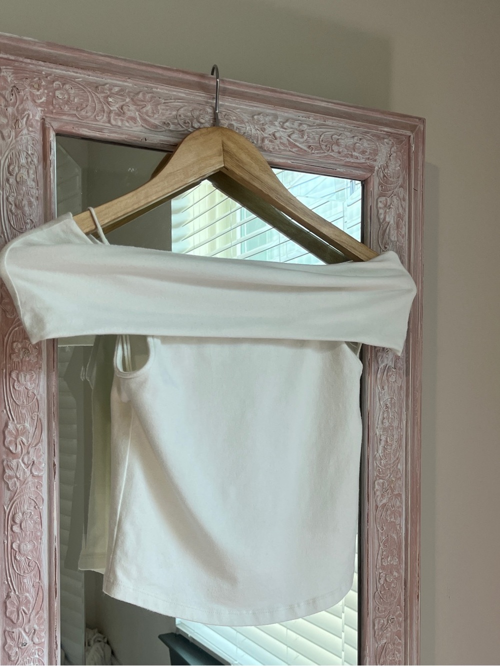 aerie Off-the-Shoulder White Top